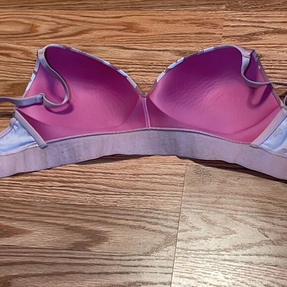 PINK Wear Everywhere Wireless lightly lined bra - Picture 4 of 7